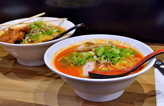 美味しい夜飯を求めて日野からも多くのお客様がお見えになります | 立川のラーメン屋なら中華食堂 壱徹らーめん